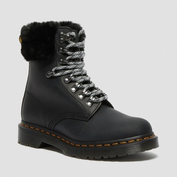 NWT Dr. Martens 1460 Serena Collar Faux Fur Lined Combat Boots size 10 - Picture 1 of 13